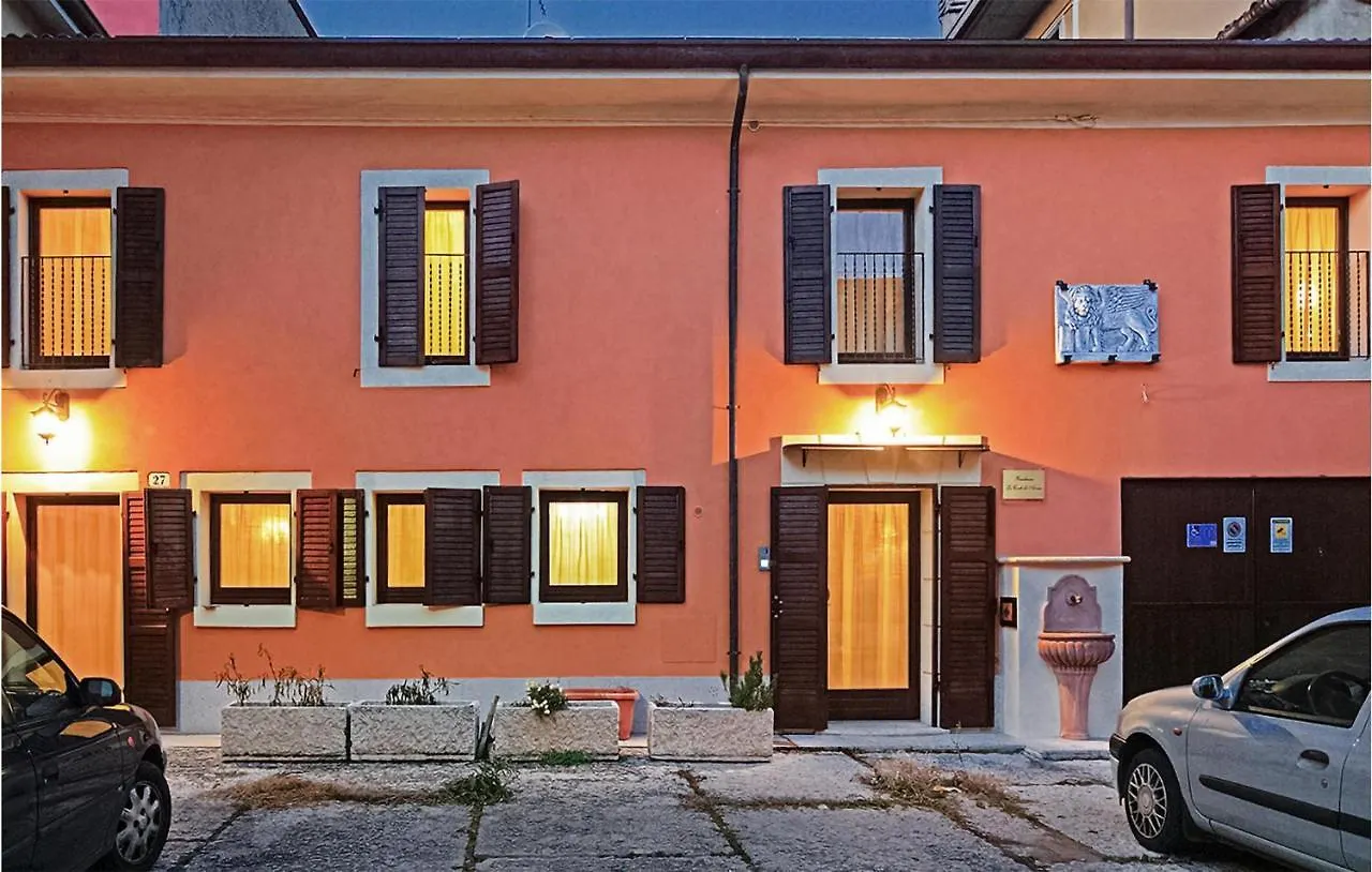 Awesome Home In Verona With Kitchen